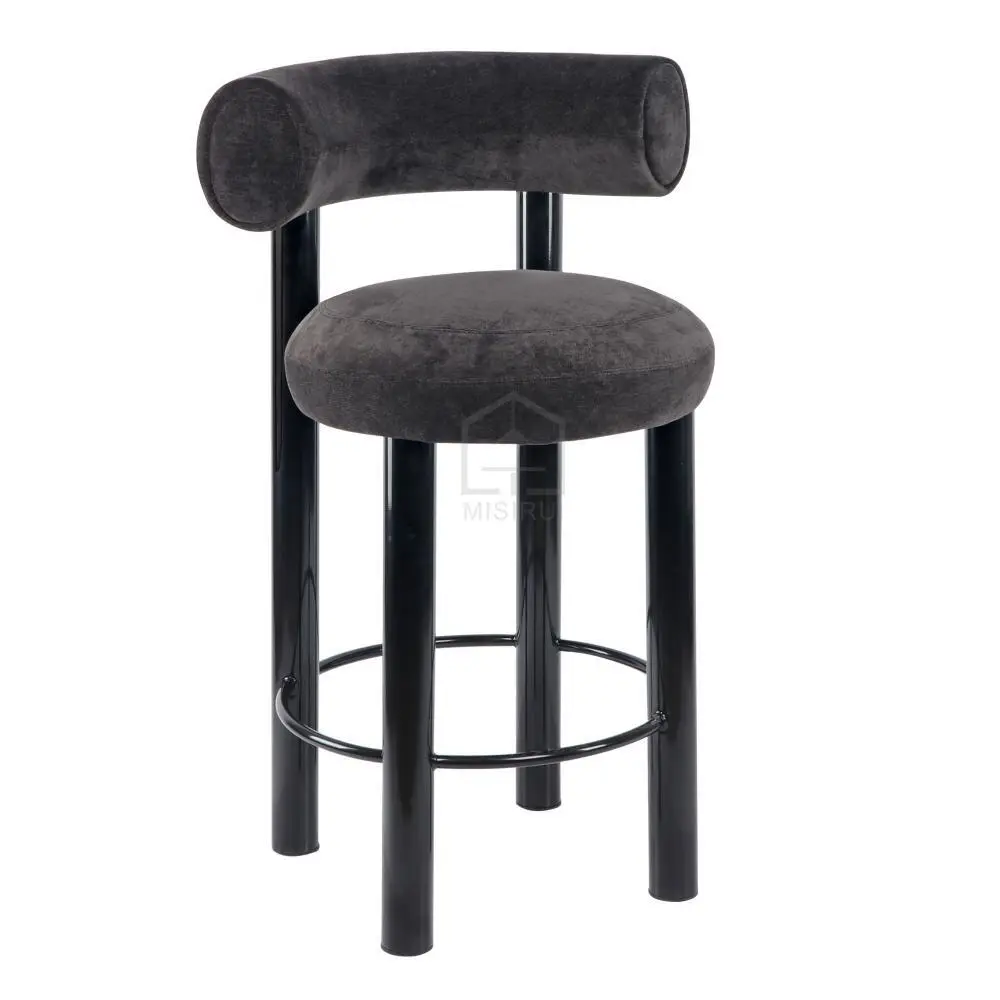 Neie Moud schwaarz minimalistesche StilSlos Bar Stull 1