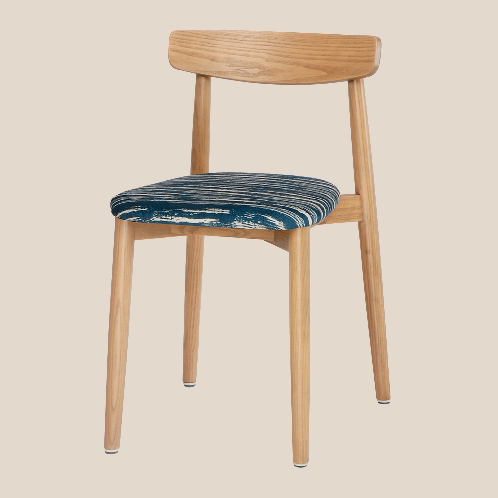 Karrige ngrënieje prej druri të fortë në formë çipi MISIRUI në stilin nordik #M2373 1